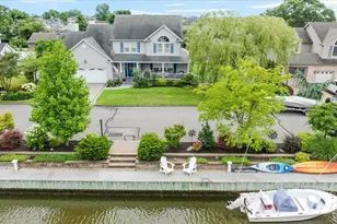 18 S Plaza, Amityville, NY 11701 - Photo 43