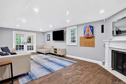 162 Manhasset Woods Road, Manhasset, NY 11030 - Photo 33