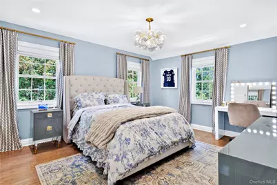 162 Manhasset Woods Road, Manhasset, NY 11030 - Photo 25