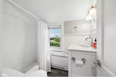 87 Foster Avenue, Hampton Bays, NY 11946 - Photo 15