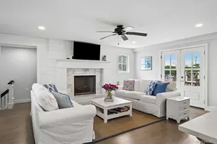 87 Foster Ave, Hampton Bays, NY 11946 - Photo 5