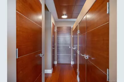 2151 Shore Boulevard, Astoria, NY 11105 - Photo 25
