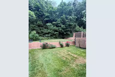 18 Coralyn Avenue, White Plains, NY 10605 - Photo 9