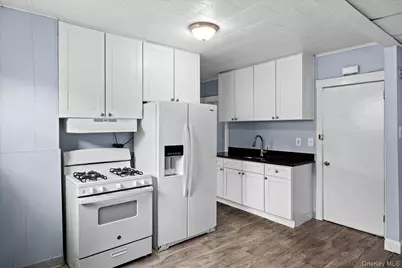 57-43 64th Street, Maspeth, NY 11378 - Photo 9