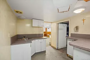 57-43 64th St, Maspeth, NY 11378 - Photo 27