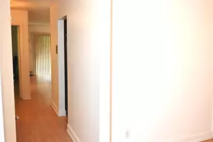 13-21 Michael Ct, Bayside, NY 11360 - Photo 17