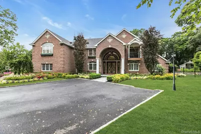 135 Round Swamp Road, Huntington, NY 11743 - Photo 1