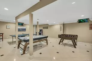 135 Round Swamp Rd, Huntington, NY 11743 - Photo 41