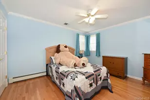 167 N Suffolk Ave, Massapequa, NY 11758 - Photo 29