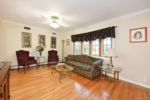 167 N Suffolk Ave, Massapequa, NY 11758 - Photo 11