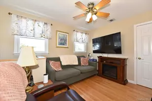 167 N Suffolk Ave, Massapequa, NY 11758 - Photo 25