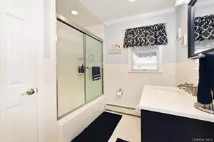 167 N Suffolk Ave, Massapequa, NY 11758 - Photo 19