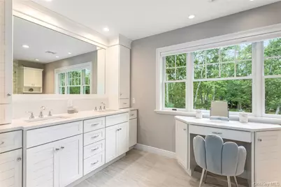 11 Stuart Court, Hampton Bays, NY 11946 - Photo 15