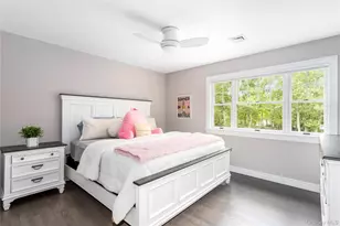 11 Stuart Ct, Hampton Bays, NY 11946 - Photo 17
