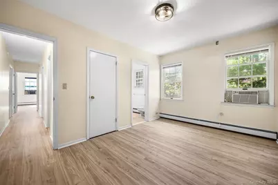 20 Spruce Street, Great Neck, NY 11021 - Photo 5