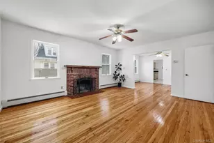 20 Spruce St, Great Neck, NY 11021 - Photo 3