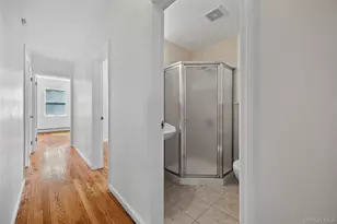 20 Spruce St, Great Neck, NY 11021 - Photo 9