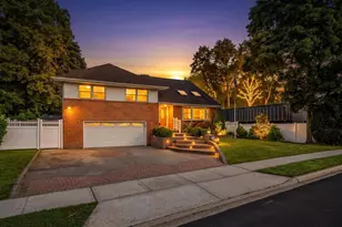 46 Audrey Rd, Westbury, NY 11590 - Photo 3