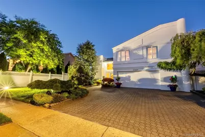 3367 Jason Court, Bellmore, NY 11710 - Photo 15