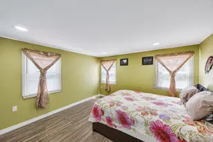 600 Broadway, Amityville, NY 11701 - Photo 17