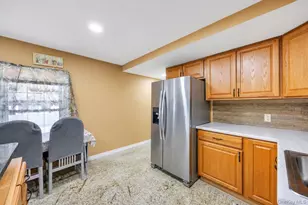 600 Broadway, Amityville, NY 11701 - Photo 11