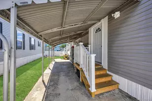 600 Broadway, Amityville, NY 11701 - Photo 5