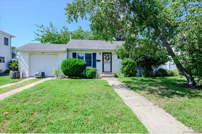1380 Brooklyn Boulevard, Bay Shore, NY 11706 - Photo 1