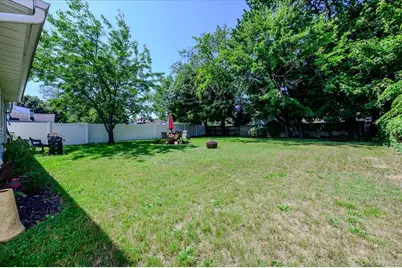1380 Brooklyn Boulevard, Bay Shore, NY 11706 - Photo 13