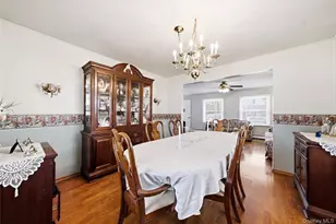 31 Sherwood Rd, Levittown, NY 11756 - Photo 11