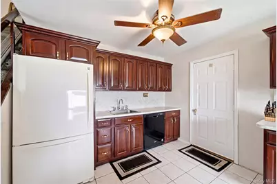 31 Sherwood Road, Levittown, NY 11756 - Photo 15