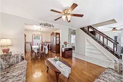 31 Sherwood Road, Levittown, NY 11756 - Photo 7