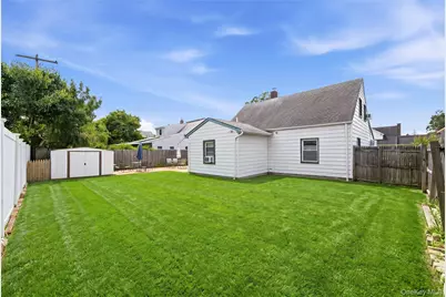 31 Sherwood Road, Levittown, NY 11756 - Photo 29