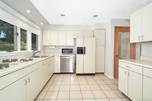 185 Pinewood Rd, Hartsdale, NY 10530 - Photo 7