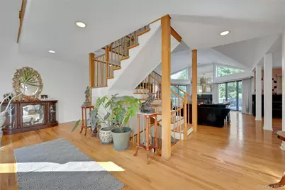2 Meadowwood Lane, Rye, NY 10580 - Photo 7