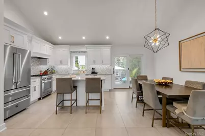 26 Abrams Place, Lynbrook, NY 11563 - Photo 5