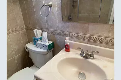 264-17 73rd. Avenue #E-2, Glen Oaks, NY 11004 - Photo 17