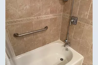 264-17 73rd. Avenue #E-2, Glen Oaks, NY 11004 - Photo 19