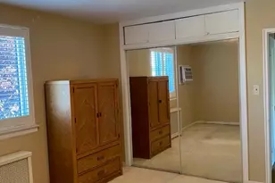264-17 73rd Ave, Glen Oaks, NY 11004 - Photo 13