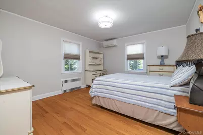 108 Muirfield Road, Rockville Centre, NY 11570 - Photo 9