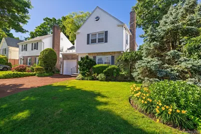 108 Muirfield Road, Rockville Centre, NY 11570 - Photo 1