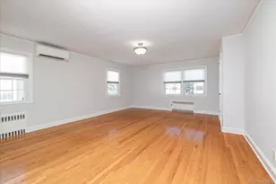 108 Muirfield Rd, Rockville Centre, NY 11570 - Photo 7