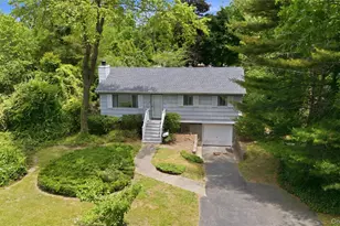 55 Corey Ave, Blue Point, NY 11715 - Photo 5
