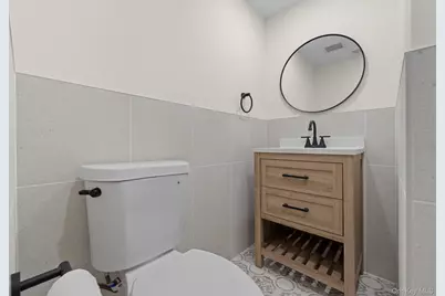 86 E 13th Street, South Huntington, NY 11746 - Photo 15