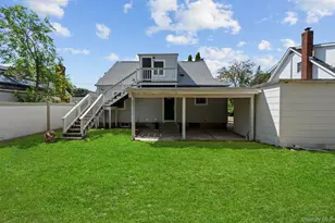 86 E 13th St, South Huntington, NY 11746 - Photo 3