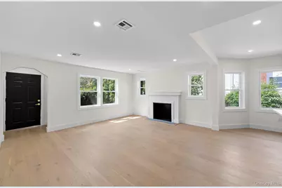 86 E 13th Street, South Huntington, NY 11746 - Photo 17