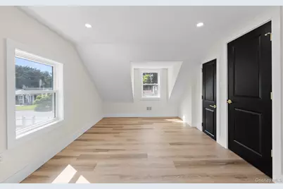 86 E 13th Street, South Huntington, NY 11746 - Photo 21