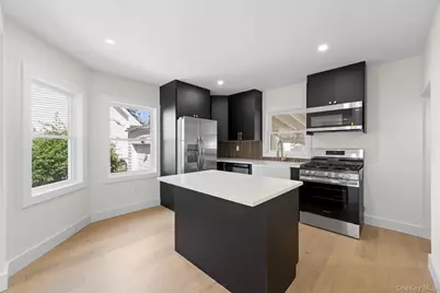 86 E 13th Street, South Huntington, NY 11746 - Photo 9