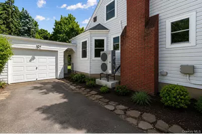 86 E 13th Street, South Huntington, NY 11746 - Photo 5