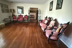 10 Hempton Rd, Great Neck, NY 11020 - Photo 5