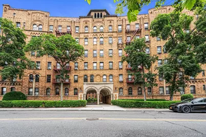 8344 Lefferts Boulevard #3D, Kew Gardens, NY 11415 - Photo 1